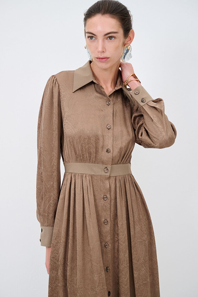 Pret―a―porter Vol.54(2004spring & summe… Mink Shirt Dress with Gathered Detail 12444836000-618 | adL