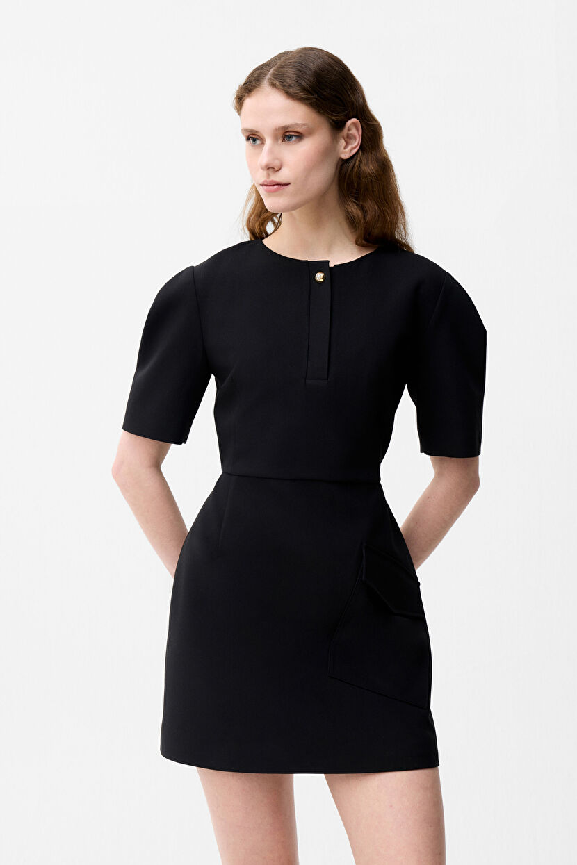 Black Short Sleeve Dress with Pockets 12446156000-001 | adL