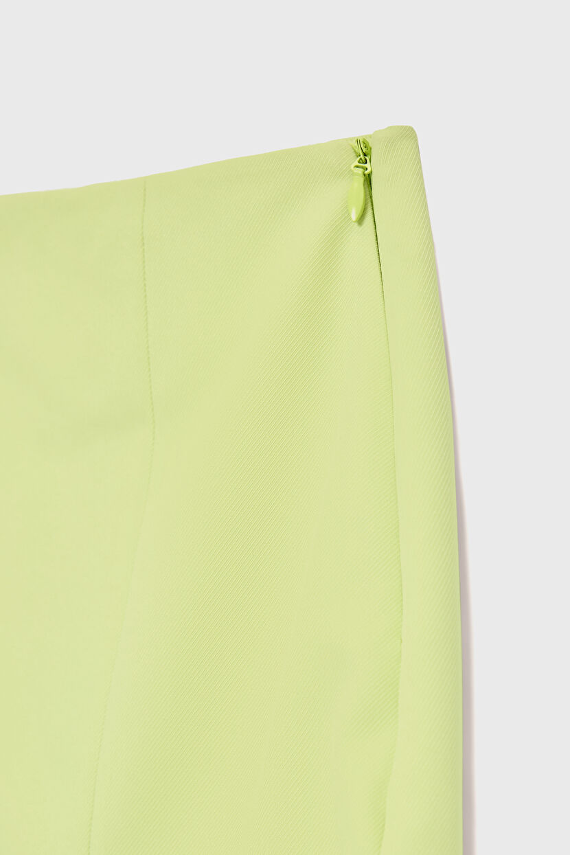 【MOISESNIETO】 GREEN FUR slit SKIRT Green Slit Mini Skirt 12740152007-982 | adL