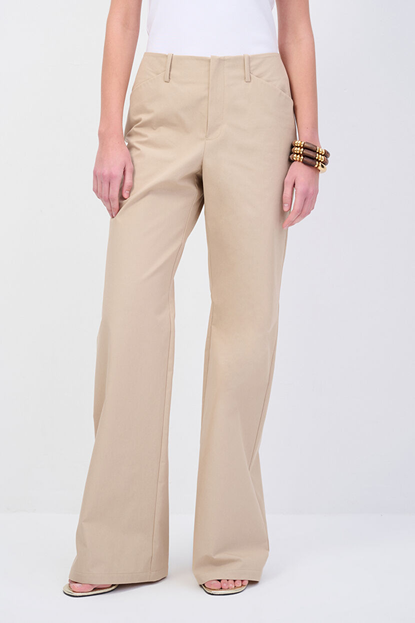 Porno fotosuratlar etuk ayollar eshaklari bilan qoplangan Rus qattiq mushuk