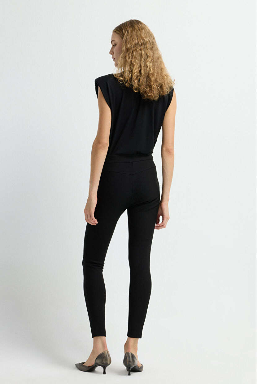 Black High Waist Tight Trouser 17334248002-001 | adL