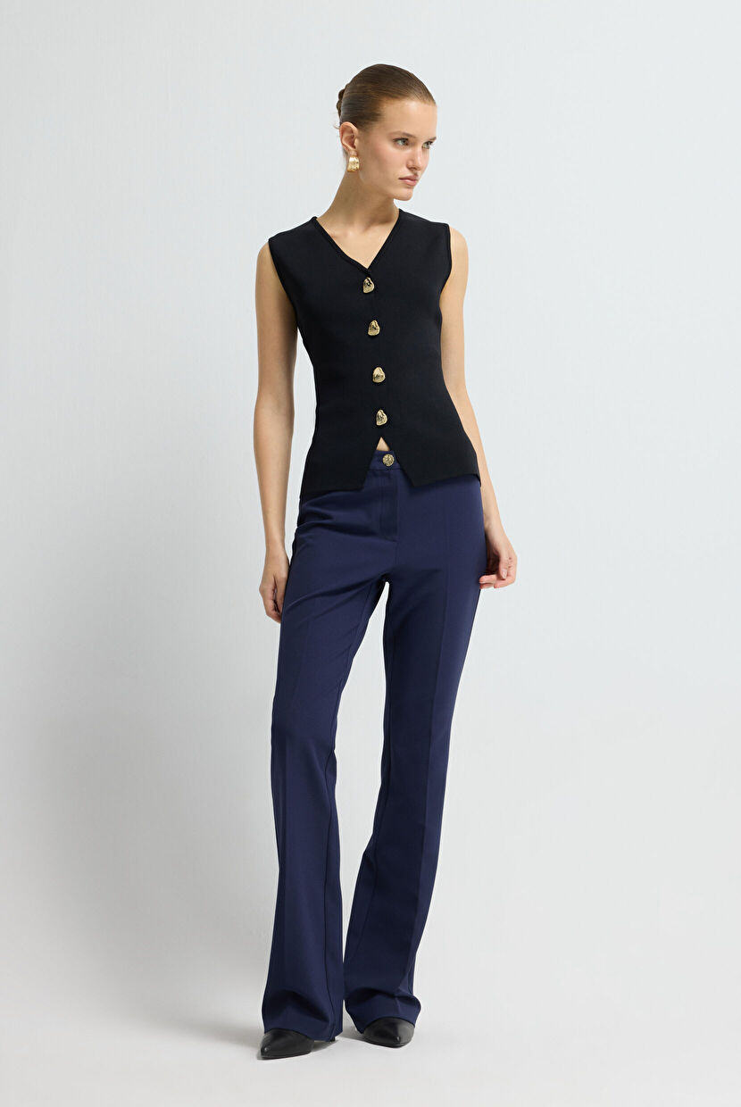 Black V-Neck Knit Vest 17945602000-001 | adL